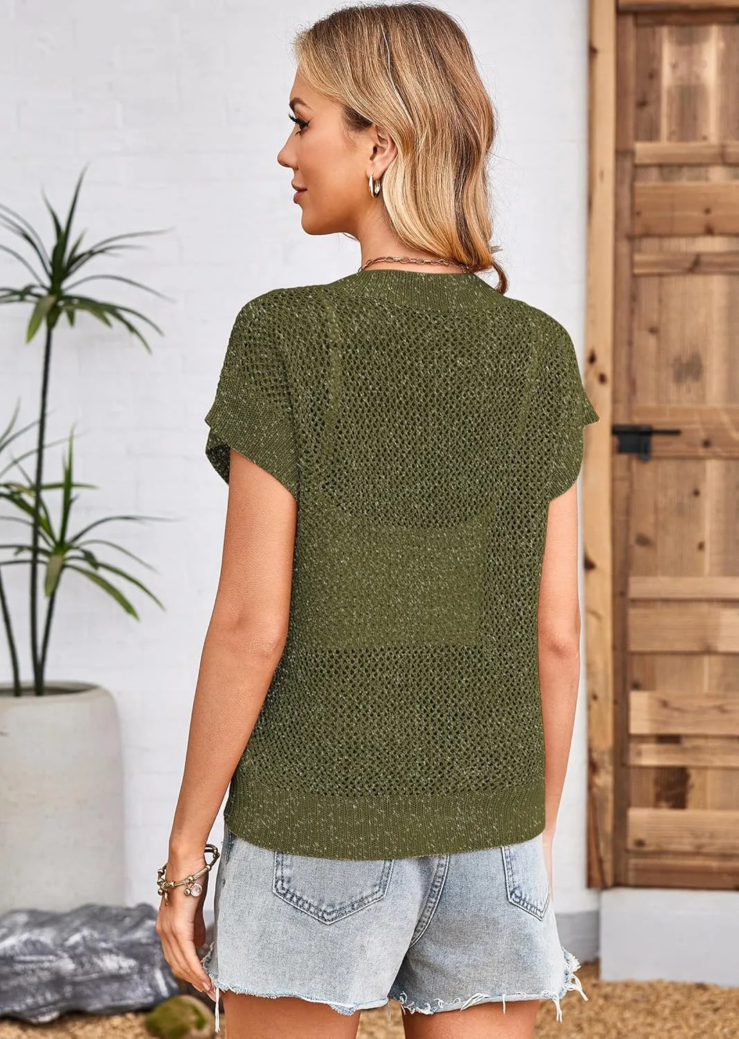 Cakulo Summer Crochet Tops for Women 2025 Short Sleeve V Neck Hollow Out Knit Beach Cover Up Casual Sweater Top