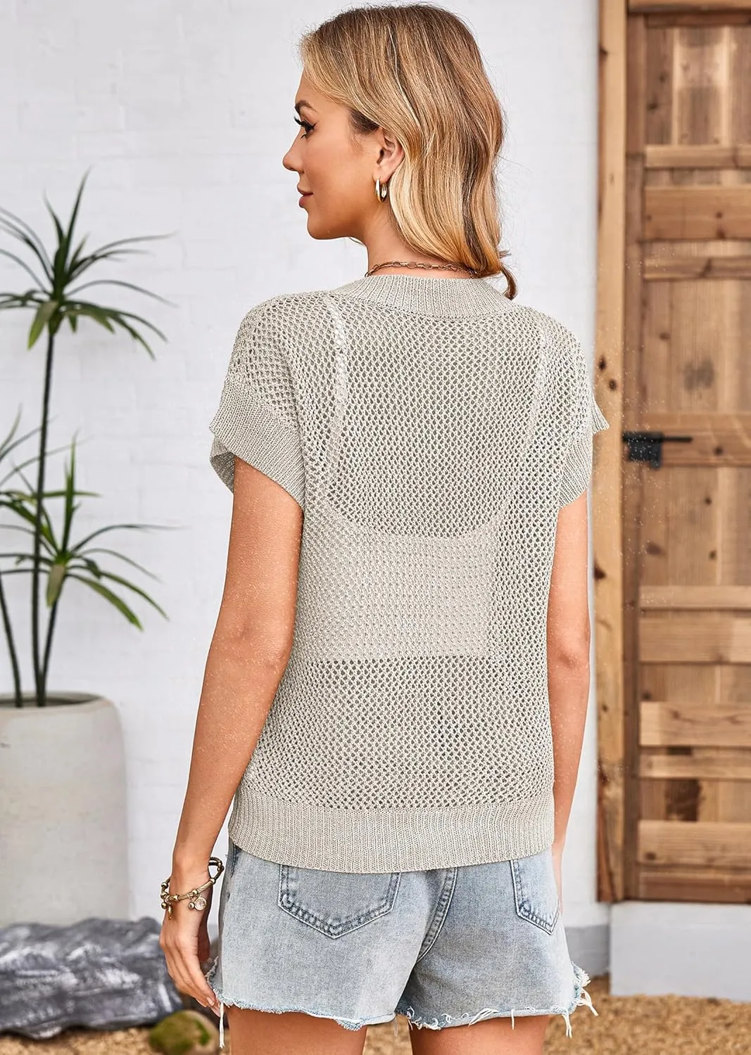Cakulo Summer Crochet Tops for Women 2025 Short Sleeve V Neck Hollow Out Knit Beach Cover Up Casual Sweater Top