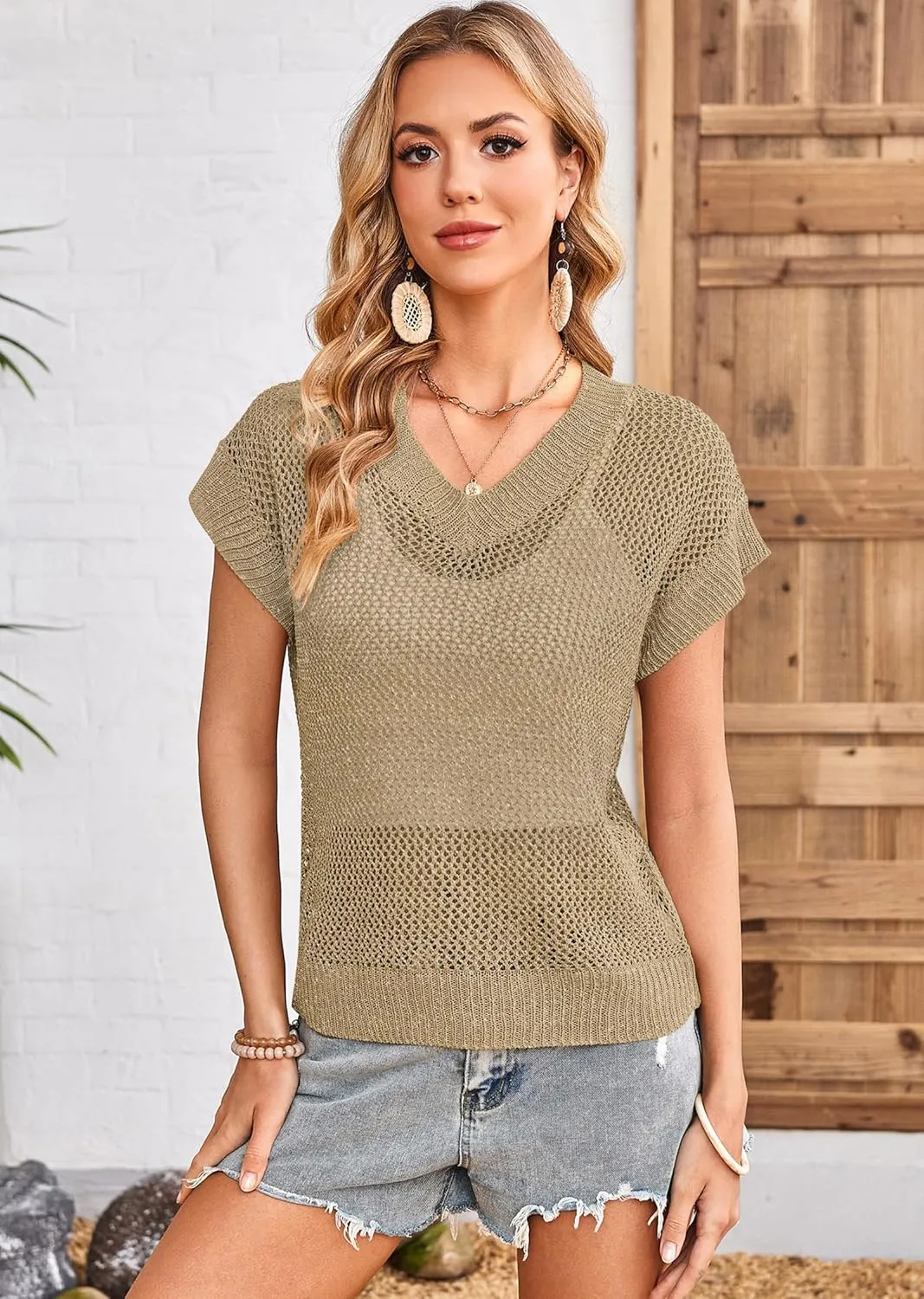 Cakulo Summer Crochet Tops for Women 2025 Short Sleeve V Neck Hollow Out Knit Beach Cover Up Casual Sweater Top