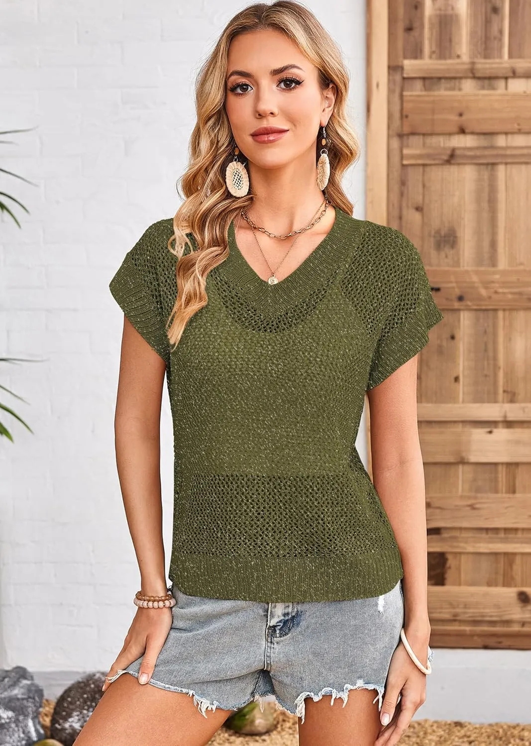 Cakulo Summer Crochet Tops for Women 2025 Short Sleeve V Neck Hollow Out Knit Beach Cover Up Casual Sweater Top